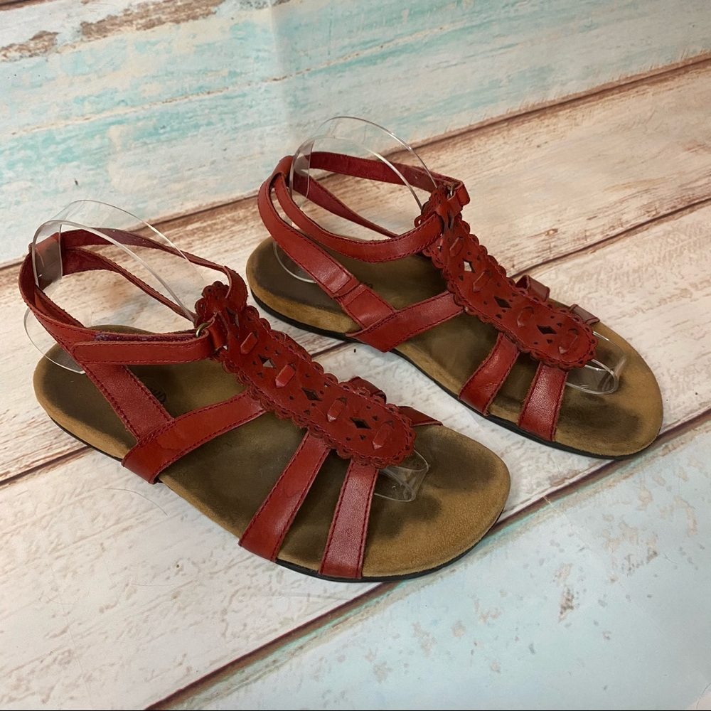 Minnetonka Red Strappy Open Toe Sandals Size 9